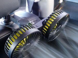 Dual-head fan for rear car headrests. brushless motor. USB-powered. creative and practical for car interiors.