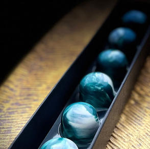 【Limited-Time Offer】18 Premium Chocolate Truffles